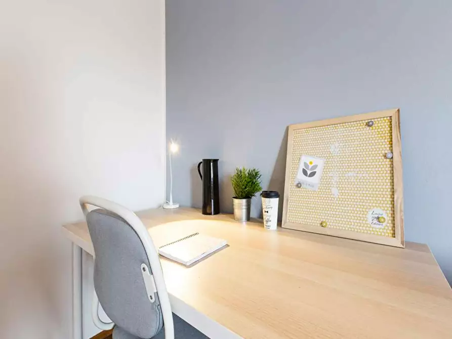 Immagine 7 di Camera in affitto  in Via dei Mandorli a Buccinasco