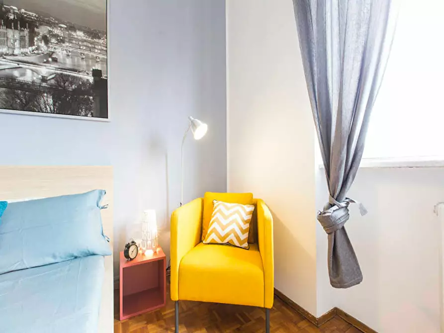 Immagine 5 di Camera in affitto  in Via dei Mandorli a Buccinasco