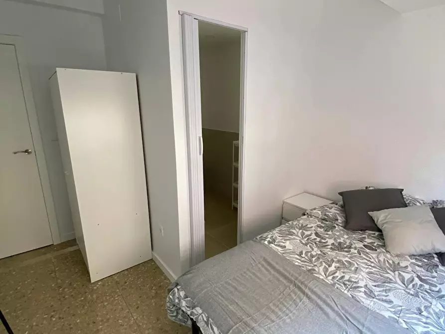 Immagine 4 di Camera in affitto  in Carrer Joan Lluis Vives a Manises