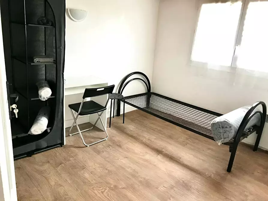 Immagine 2 di Camera in affitto  in Boulevard Jean Jaurès a Houilles