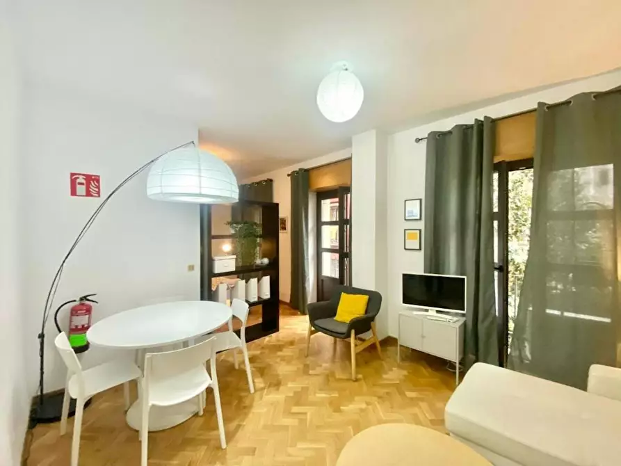 Immagine 2 di Appartamento in affitto  in Calle de la Huerta del Bayo a Madrid