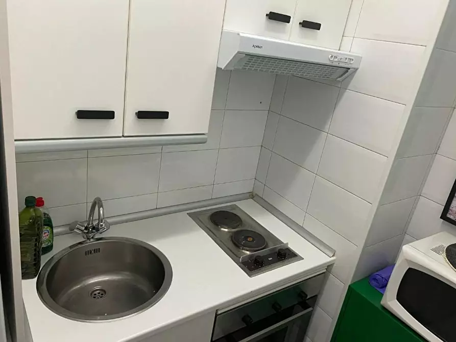 Immagine 9 di Appartamento in affitto  in Calle de la Huerta del Bayo a Madrid