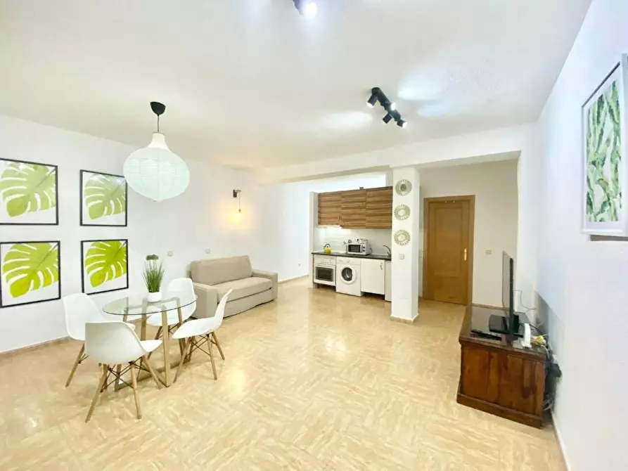 Immagine 2 di Appartamento in affitto  in Calle de Callejo a Madrid