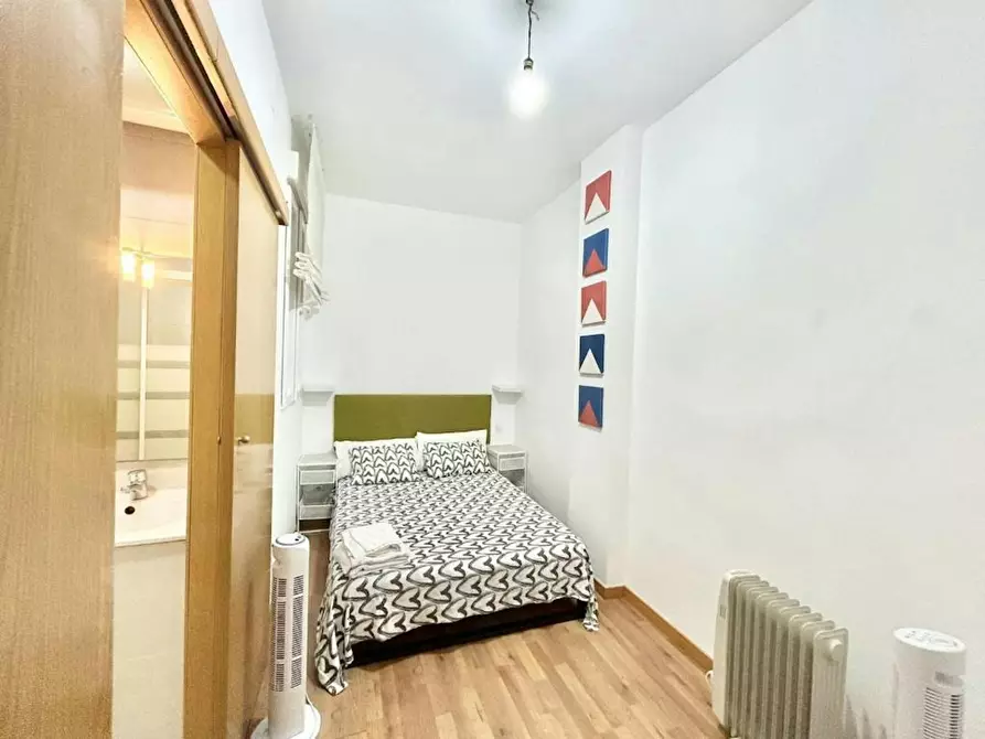 Immagine 1 di Appartamento in affitto  in Calle del Ferrocarril a Madrid