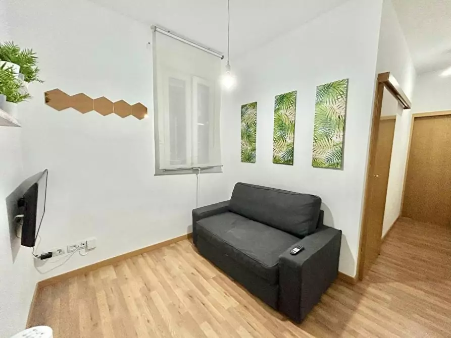 Immagine 6 di Appartamento in affitto  in Calle del Ferrocarril a Madrid