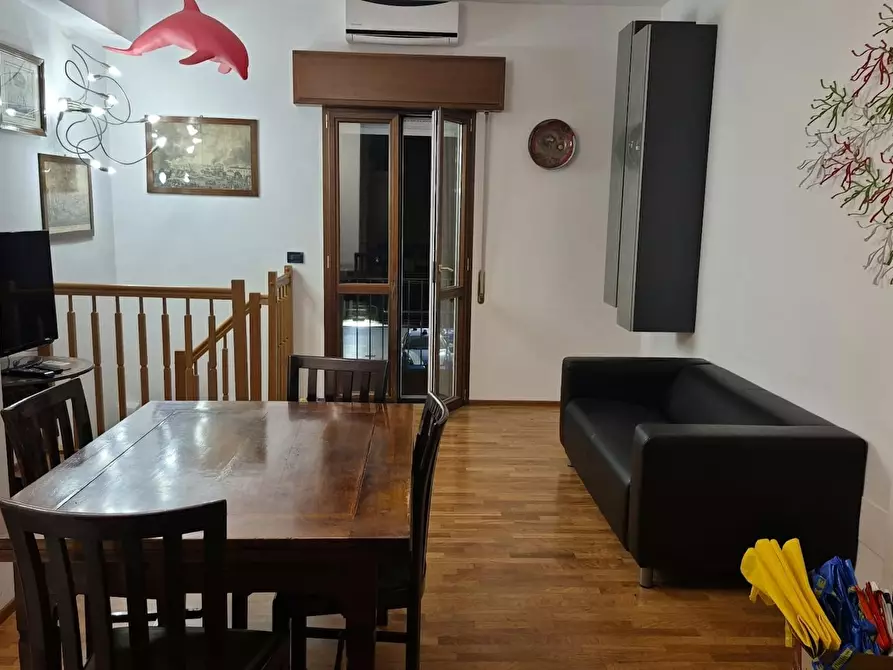 Immagine 10 di Appartamento in affitto  in Via Paolo Bovi Campeggi a Bologna