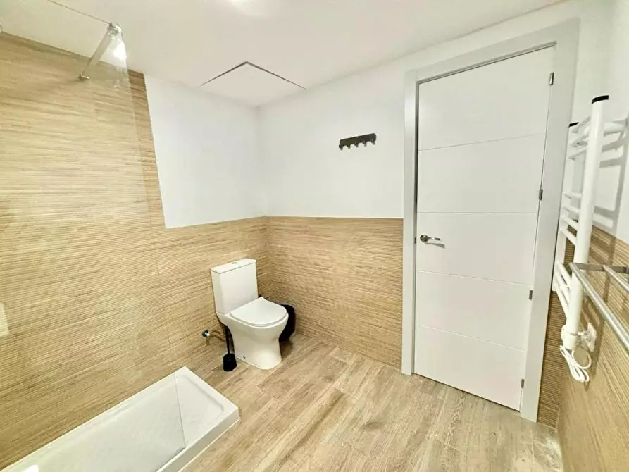 Immagine 9 di Appartamento in affitto  in Calle de Mariano Benlliure a Madrid