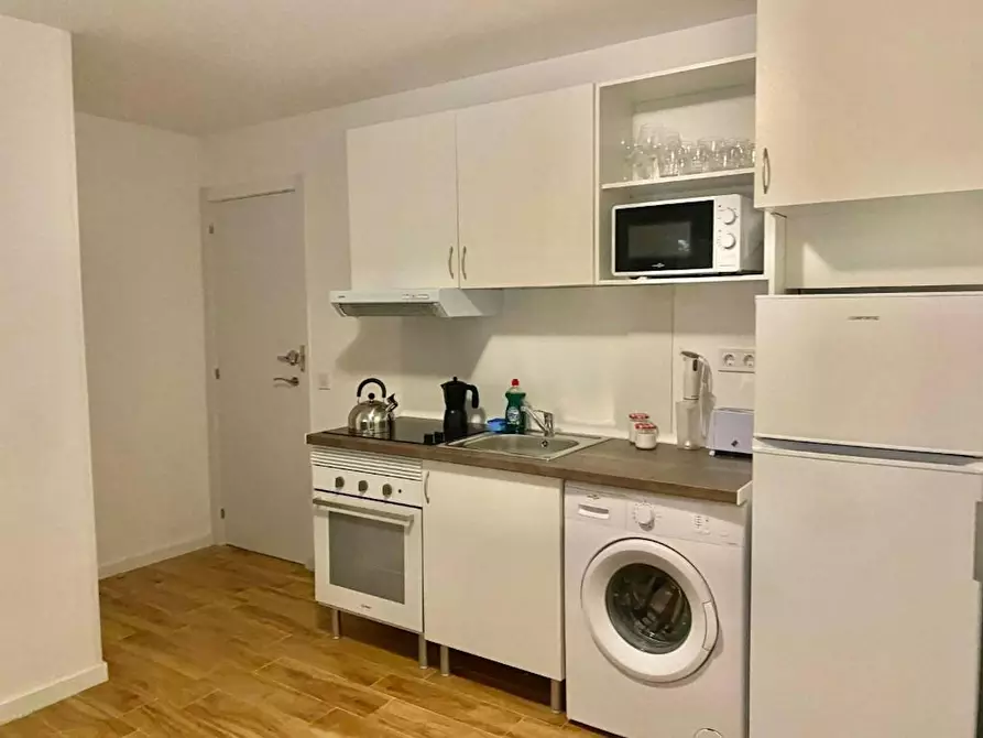 Immagine 6 di Appartamento in affitto  in Calle Mirasierra a Madrid