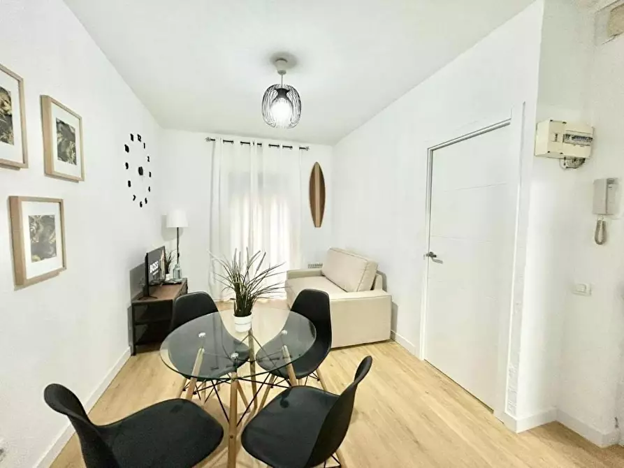 Immagine 1 di Appartamento in affitto  in Calle de los Monederos a Madrid