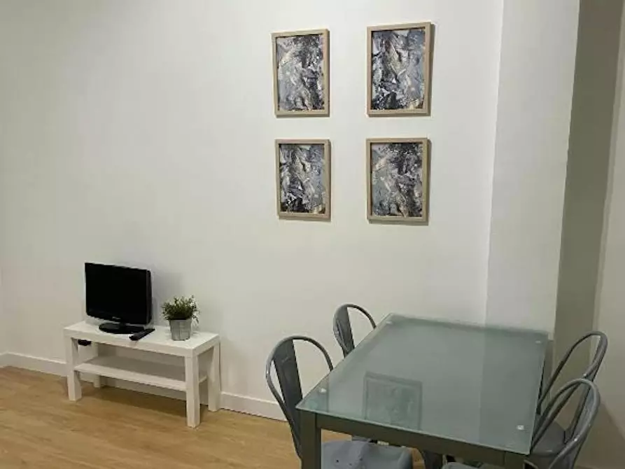 Immagine 1 di Appartamento in affitto  in Calle de los Monederos a Madrid