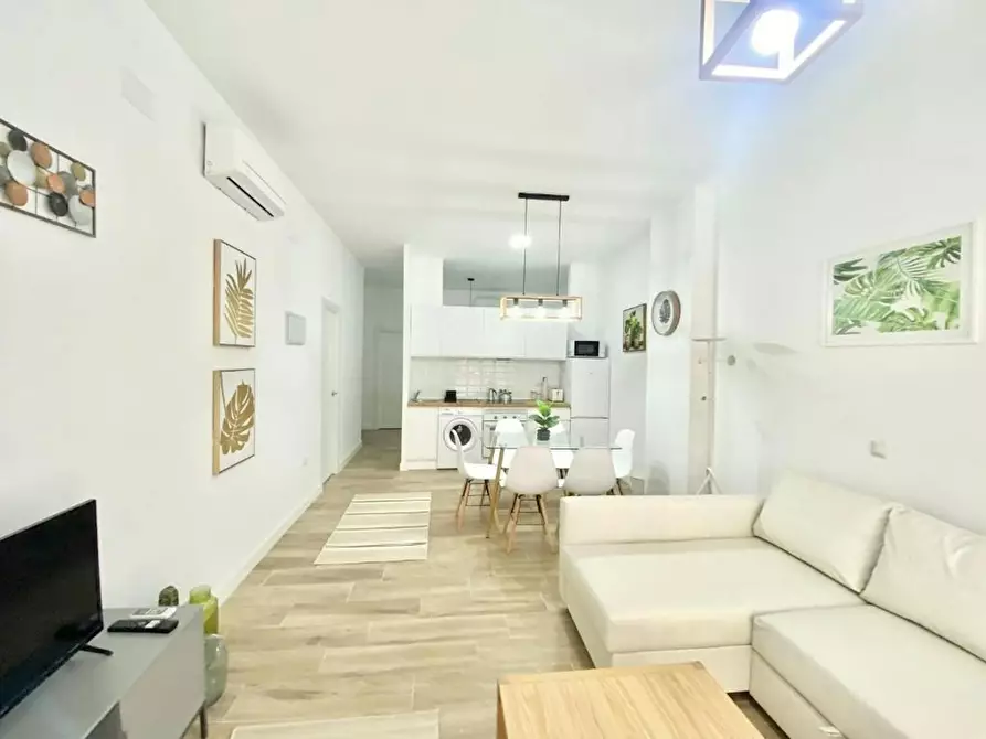 Immagine 1 di Appartamento in affitto  in Calle Fernando Díaz de Mendoza a Madrid