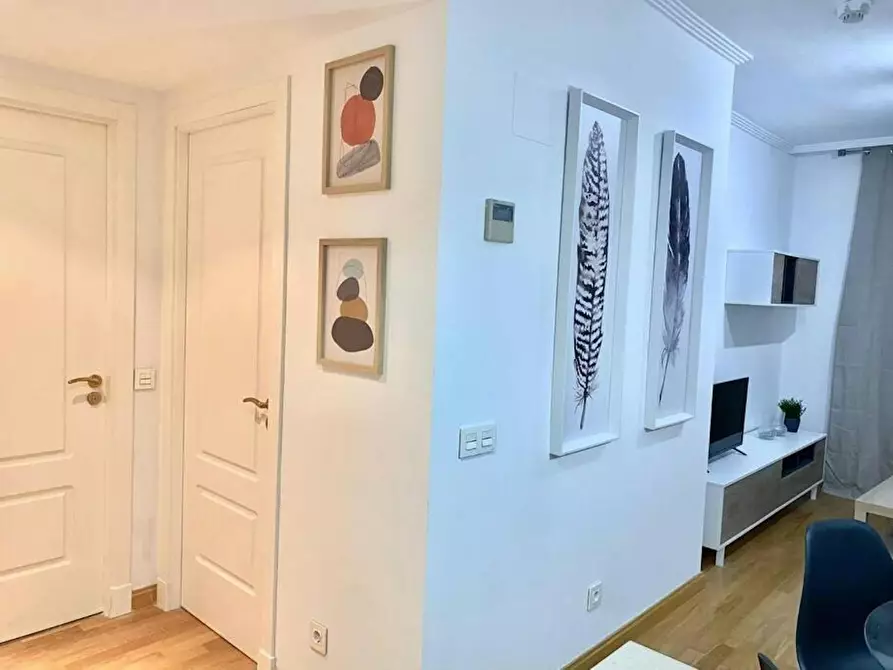Immagine 6 di Appartamento in affitto  in Calle del Puerto de Pozazal a Madrid