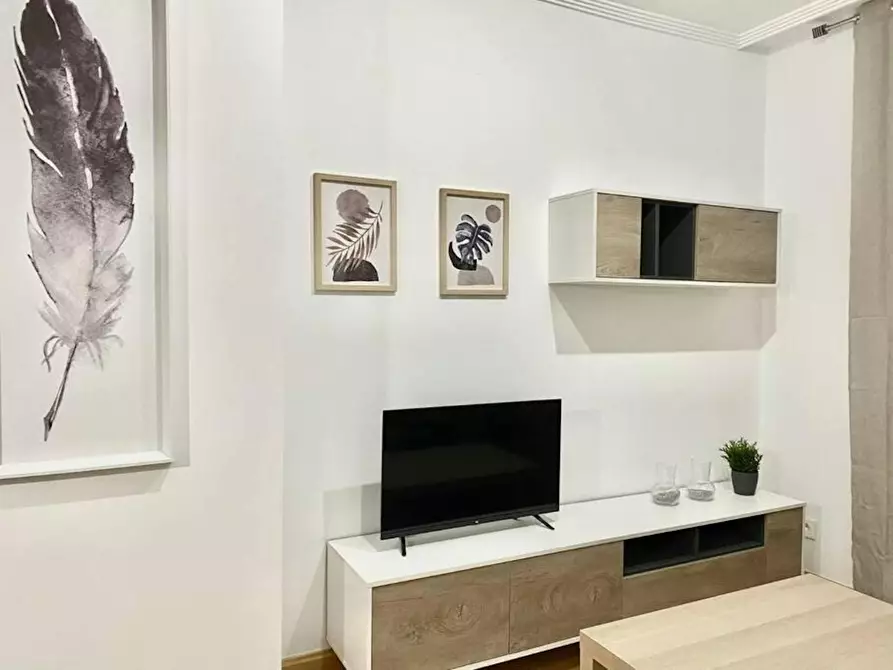 Immagine 5 di Appartamento in affitto  in Calle del Puerto de Pozazal a Madrid