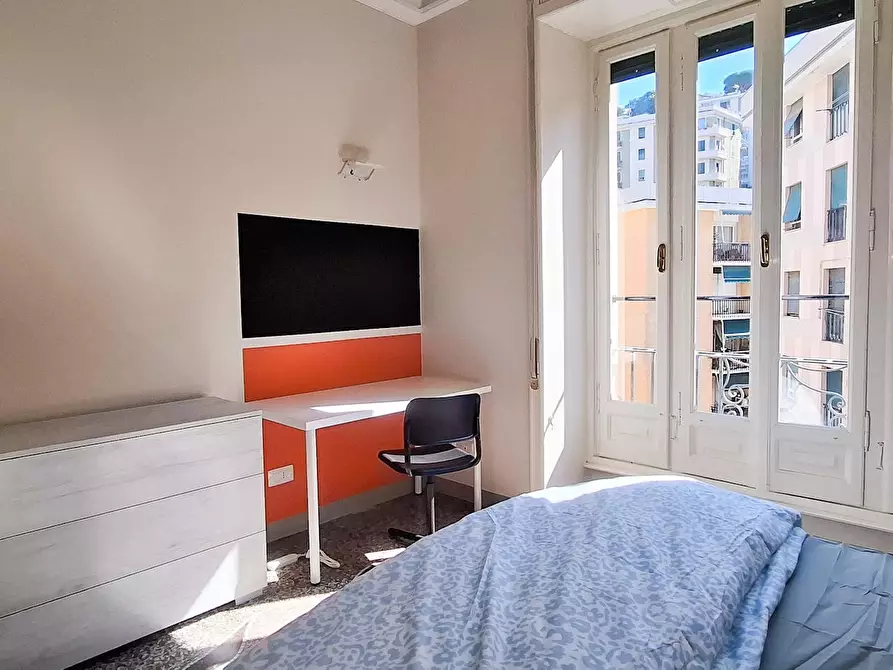 Immagine 2 di Camera in affitto  in Via Antonio Crocco a Genova