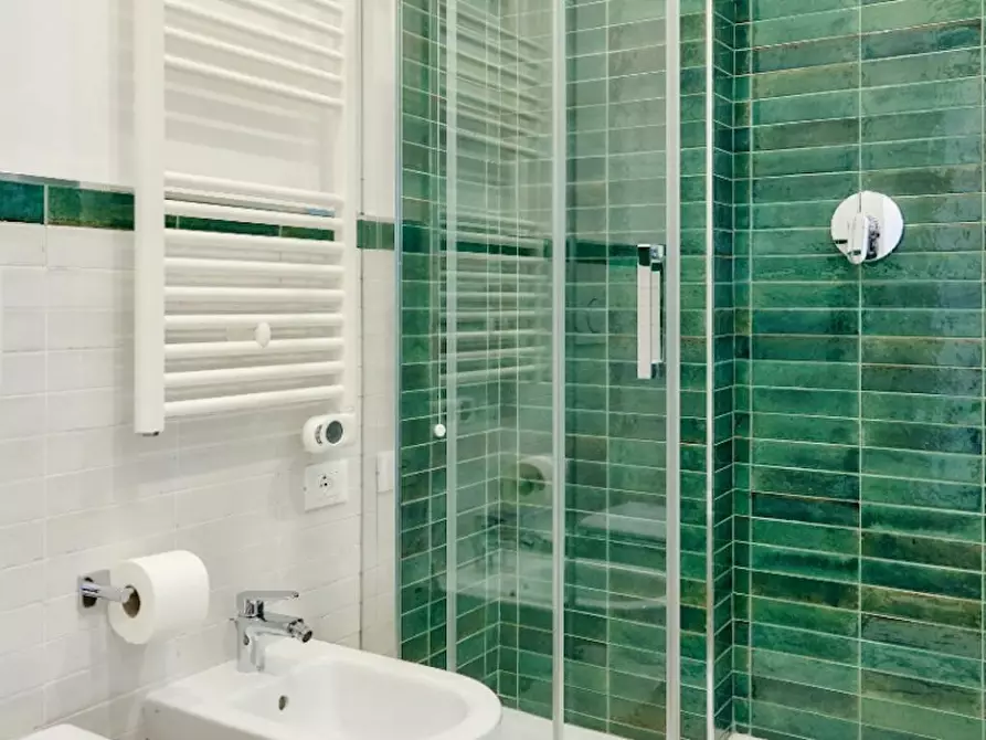 Immagine 6 di Appartamento in affitto  in Via Giulia di Gallese a Roma