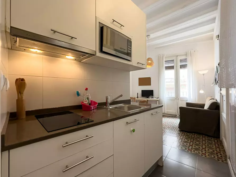 Immagine 6 di Appartamento in affitto  in Carrer de la Cera a Barcelona