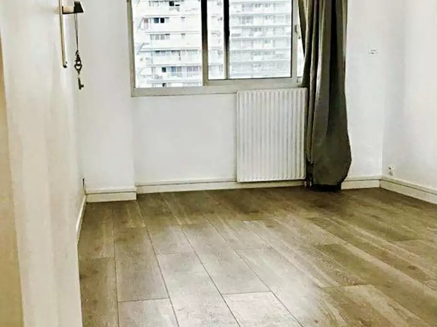 Immagine 3 di Camera in affitto  in Rue des Pavillons a Puteaux