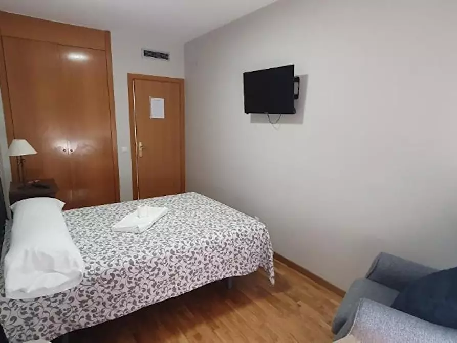 Immagine 1 di Camera in affitto  in Calle del Parroco Eusebio Cuenca a Madrid