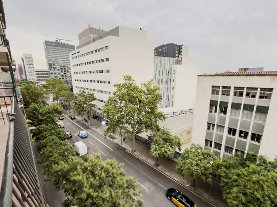 Immagine 9 di Camera in affitto  in Carrer Numància a Barcelona