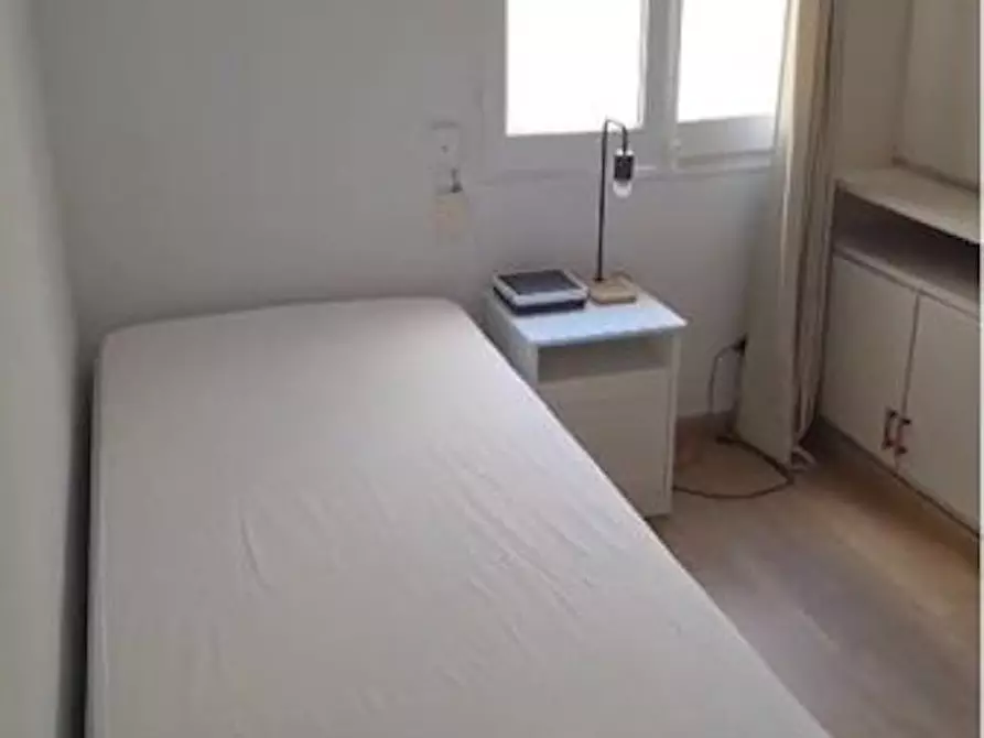 Immagine 1 di Camera in affitto  in Carrer Numància a Barcelona