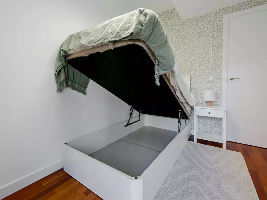 Immagine 5 di Camera in affitto  in Calle de Ana de Austria a Madrid
