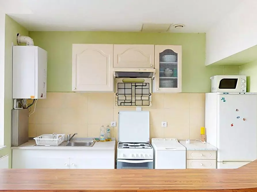 Immagine 4 di Appartamento in affitto  in Rue de Tardy a Saint-Étienne