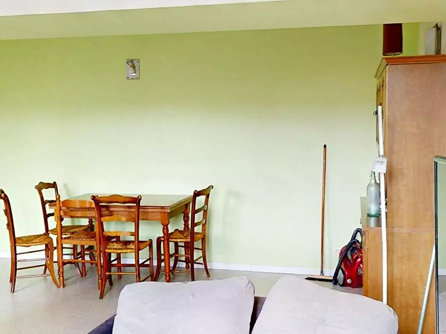 Immagine 6 di Appartamento in affitto  in Rue de Tardy a Saint-Étienne