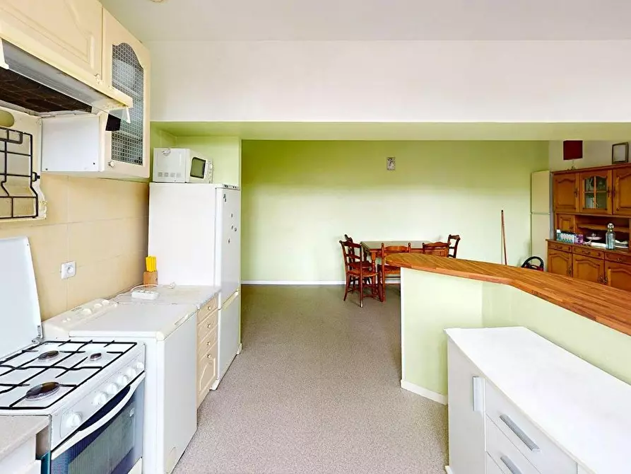 Immagine 3 di Appartamento in affitto  in Rue de Tardy a Saint-Étienne