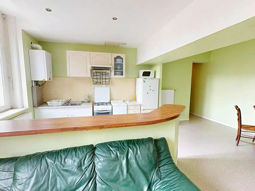 Immagine 1 di Appartamento in affitto  in Rue de Tardy a Saint-Étienne