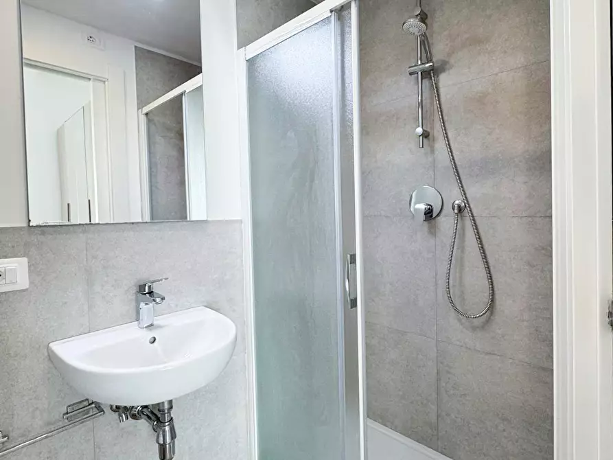 Immagine 5 di Camera in affitto  in Via del Ponte all'Asse a Firenze