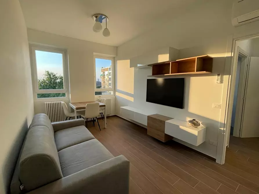 Immagine 1 di Appartamento in affitto  in Via Spezia a Milano