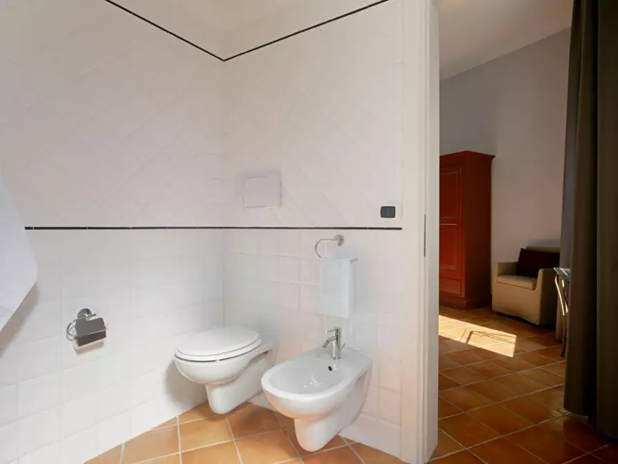 Immagine 10 di Appartamento in affitto  in Via Cavour a Roma