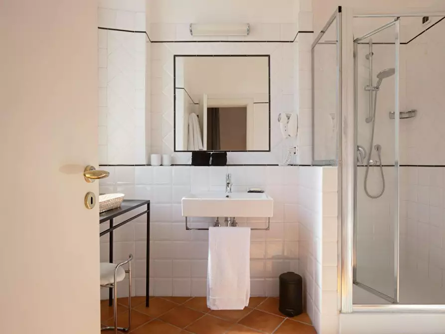 Immagine 9 di Appartamento in affitto  in Via Cavour a Roma