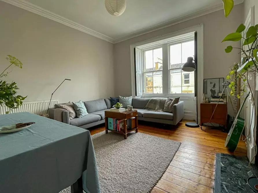 Immagine 4 di Appartamento in affitto  in Caledonian Place a Gorgie, Stenhouse and Sighthill