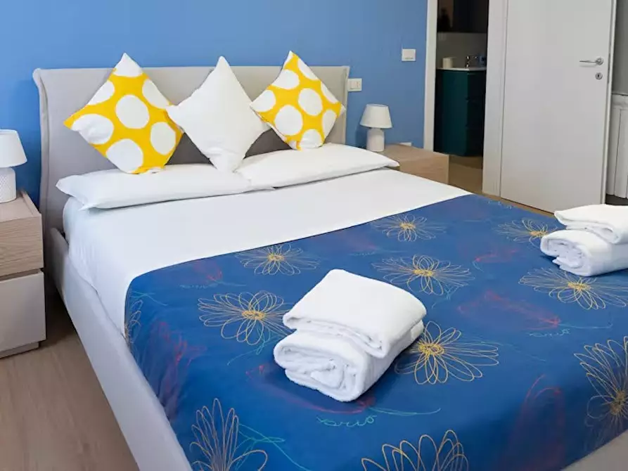 Immagine 10 di Camera in affitto  in Calle Ponte Sant'Andrea a Chioggia