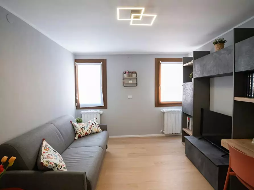 Immagine 6 di Camera in affitto  in Calle Ponte Sant'Andrea a Chioggia