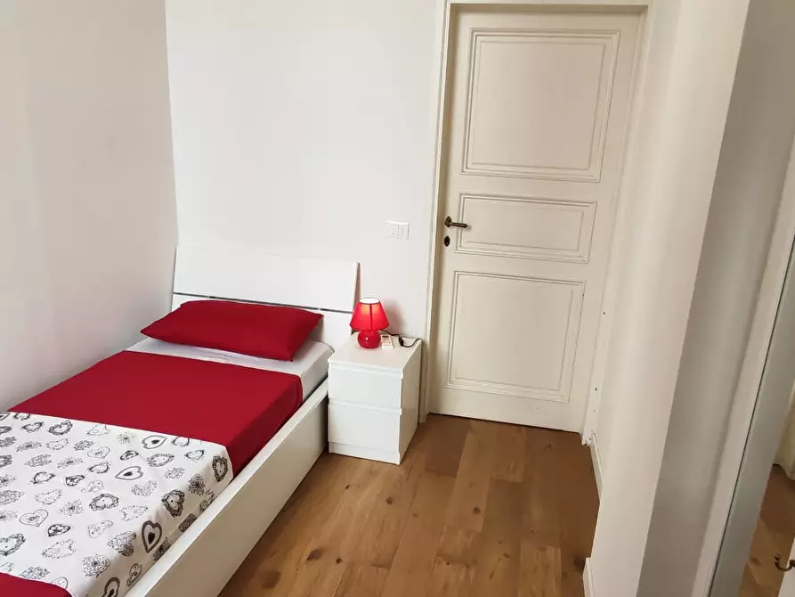 Immagine 2 di Camera in affitto  in Via Ricasoli a Firenze