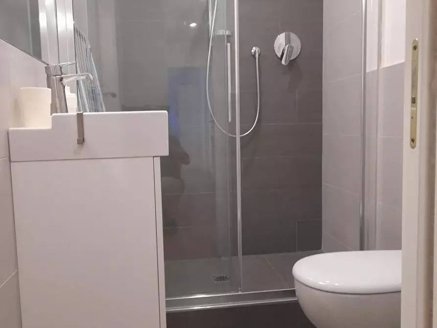 Immagine 6 di Camera in affitto  in Via Ricasoli a Firenze