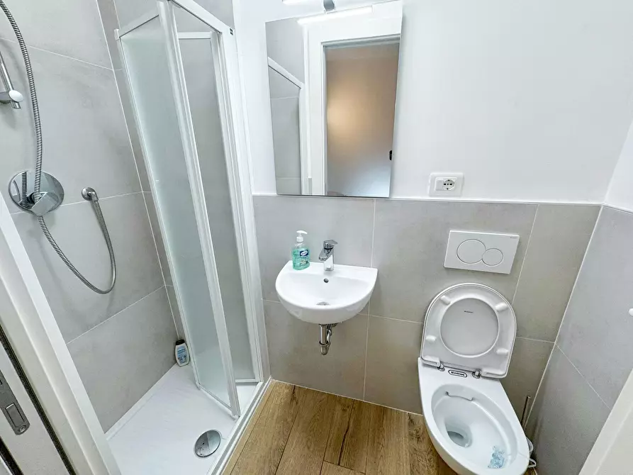 Immagine 5 di Camera in affitto  in Via del Ponte all'Asse a Firenze