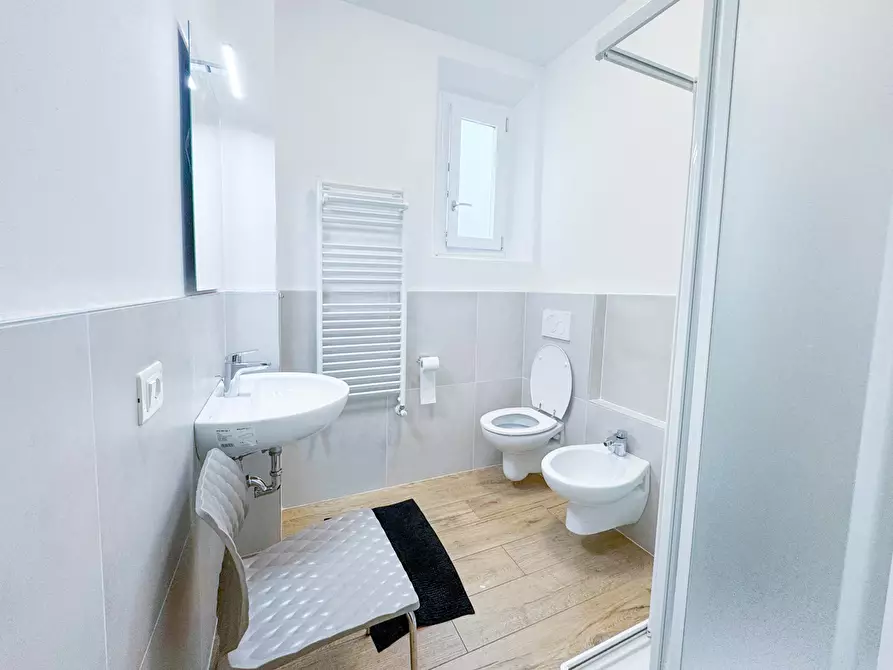 Immagine 3 di Camera in affitto  in Via del Ponte all'Asse a Firenze