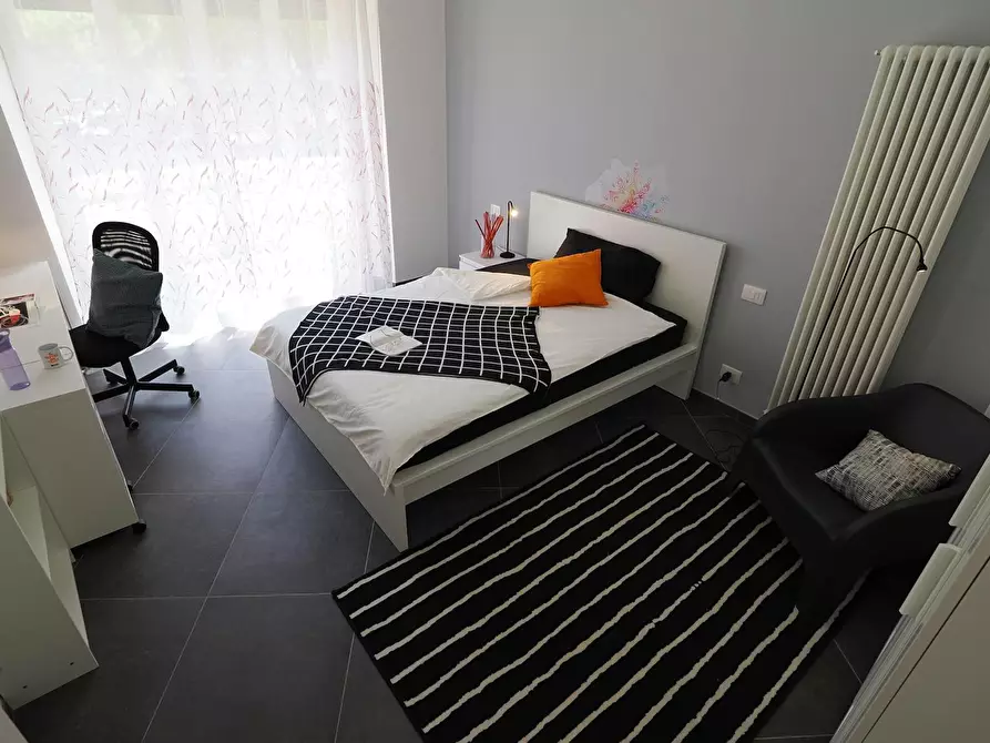 Immagine 7 di Camera in affitto  in Corso Peschiera a Torino