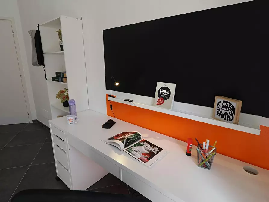 Immagine 2 di Camera in affitto  in Corso Peschiera a Torino