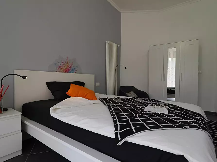 Immagine 6 di Camera in affitto  in Corso Peschiera a Torino