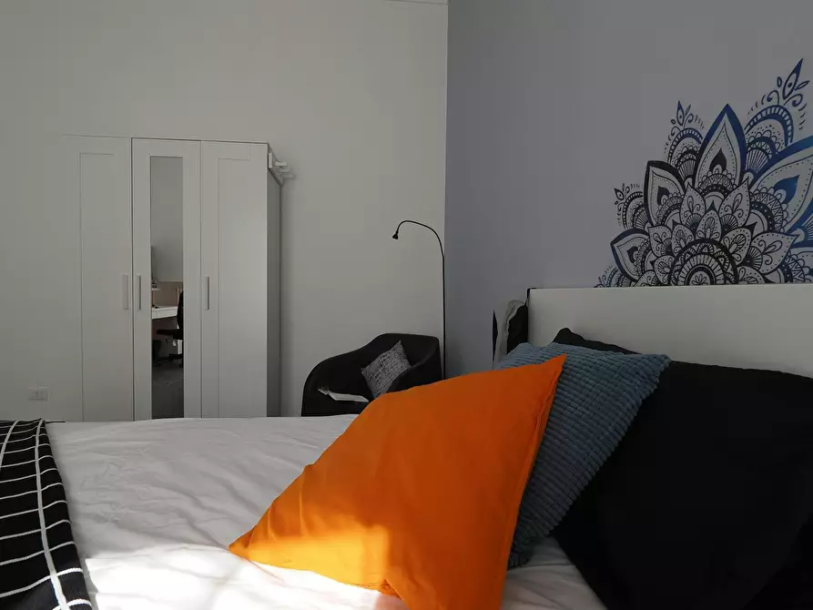 Immagine 6 di Camera in affitto  in Corso Peschiera a Torino