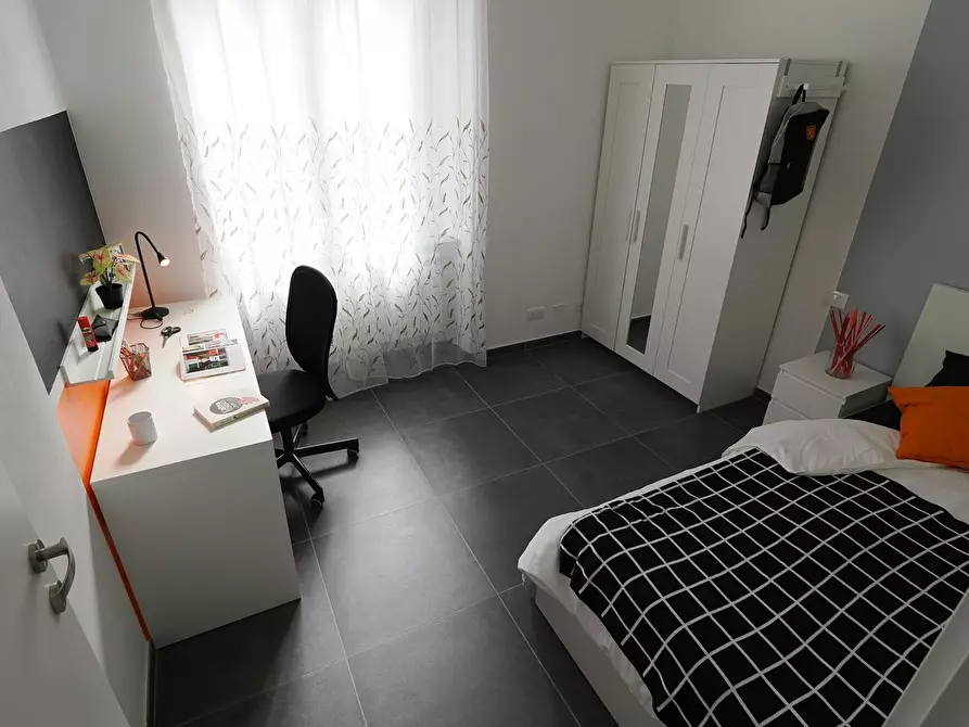 Immagine 1 di Camera in affitto  in Corso Peschiera a Torino