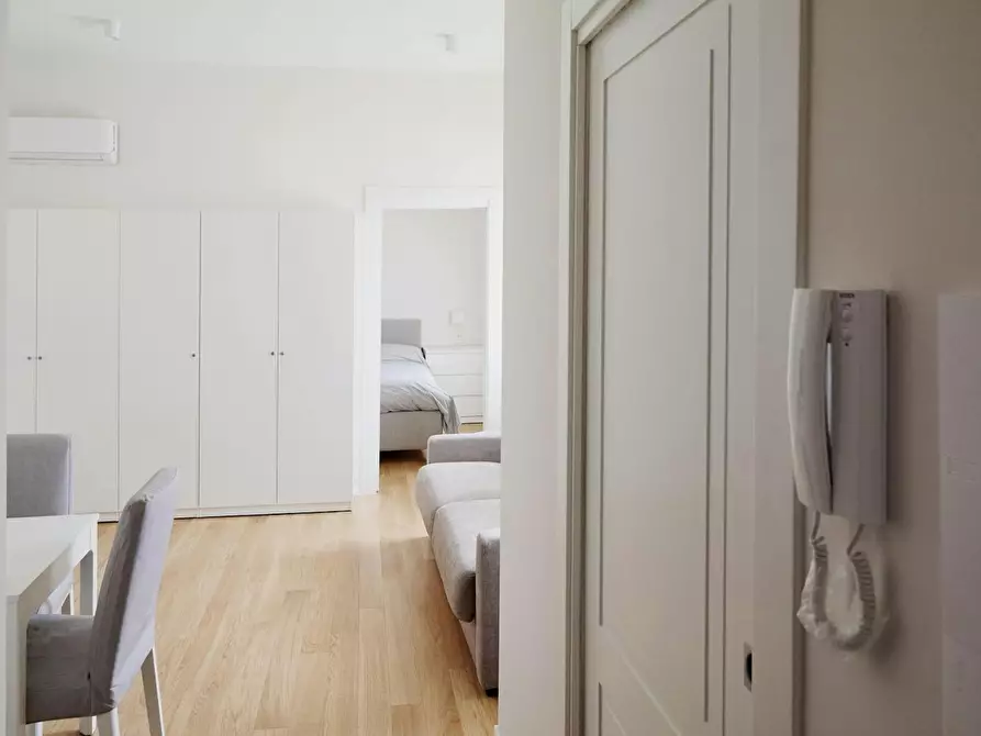 Immagine 1 di Appartamento in affitto  in Via Tortona a Milano