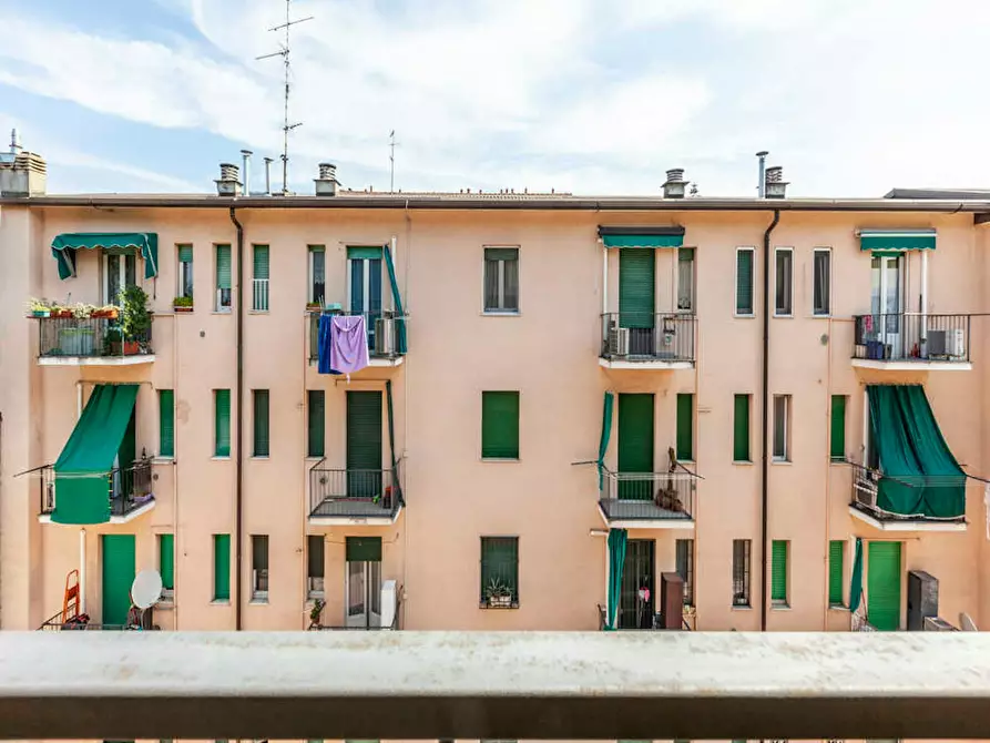 Immagine 9 di Camera in affitto  in Via Giuseppe Regaldi a Milano