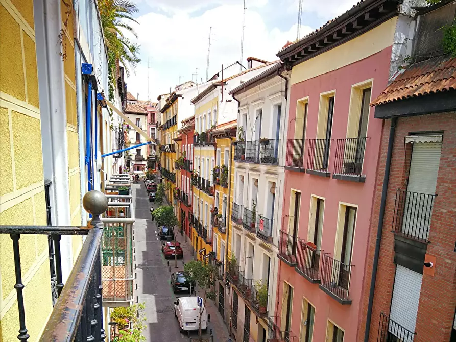 Immagine 3 di Camera in affitto  in Calle de Jesús del Valle a Madrid