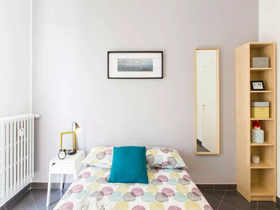 Immagine 2 di Camera in affitto  in Via Ginestre a Buccinasco