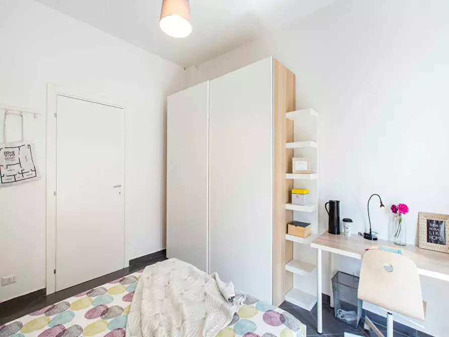 Immagine 6 di Camera in affitto  in Via Ginestre a Buccinasco